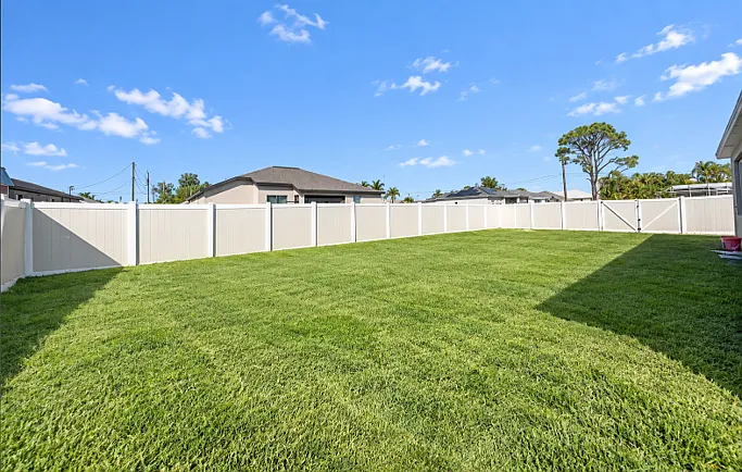 5 bed, 2200 sqft, $2,500 — Photo 4