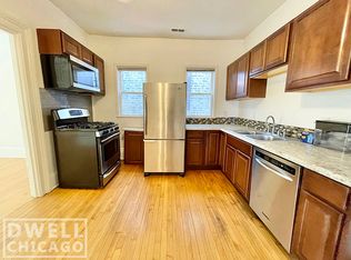 1824 S Canalport Ave #2F, Chicago, IL 60616