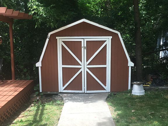 5th image of 2200 Bonnie Ln