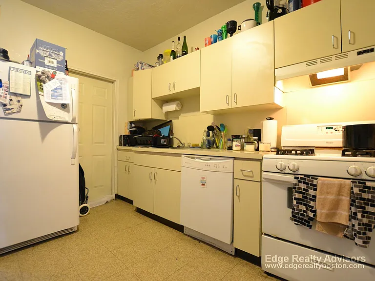 53 Brackett St #1 — Photo 4