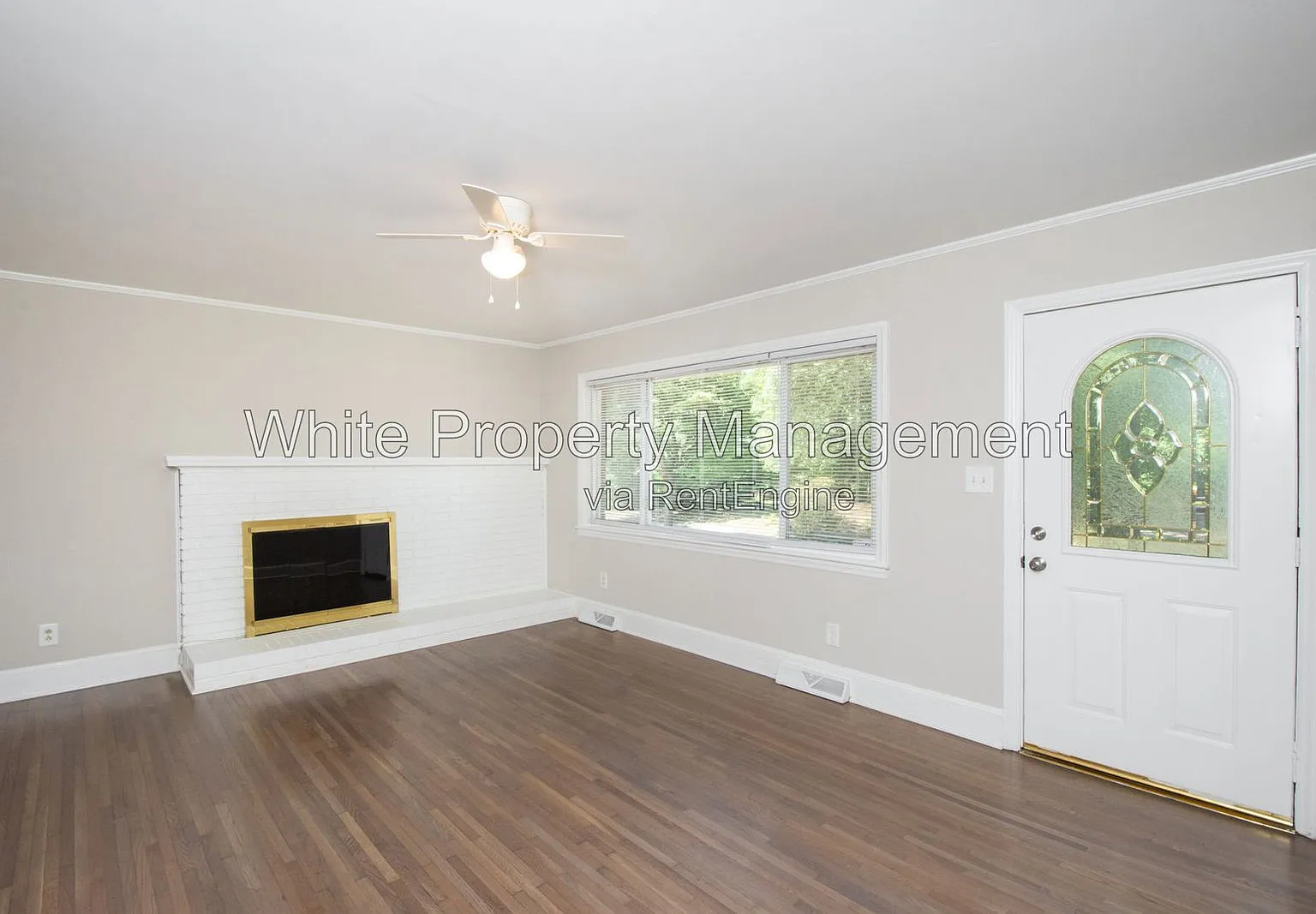 3 bed, 1.5 bath, 1525 sqft, $1,745 — Photo 2