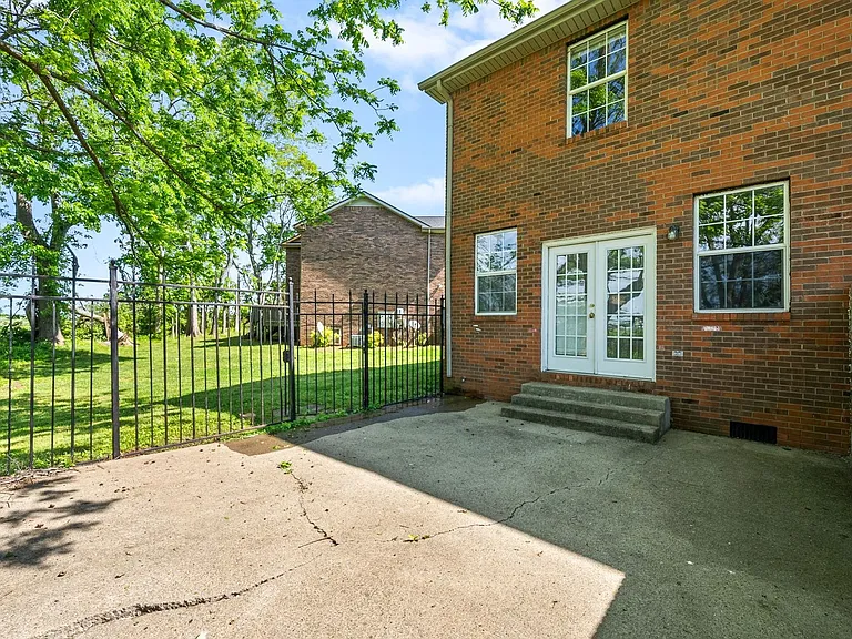 Jockey Drive-3822 — Photo 25