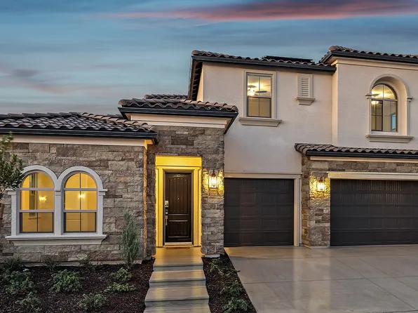 925 Talus Way S, Madera, CA 93636