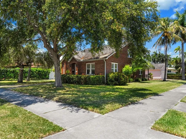 1201 Harrison St, Hollywood, FL 33019