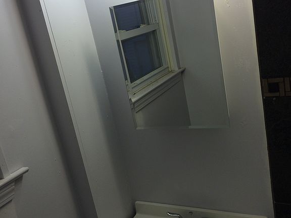 5th image of 63 Brewster St #1