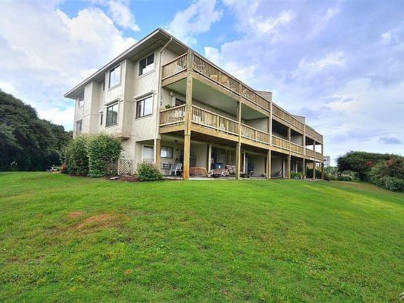 2nd image of 1 Ocean Ct