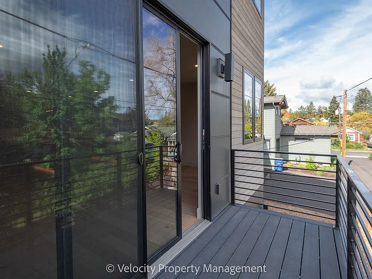 26 NW McCann Ave #3 — Photo 10