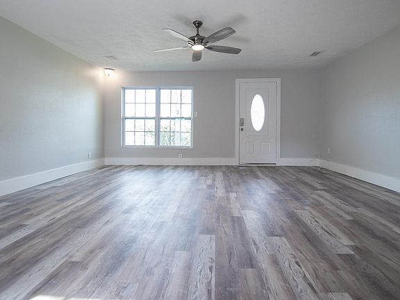 4th image of 4710 W Price Ave