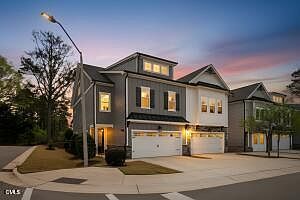 3rd image of 2501 Conland Pl