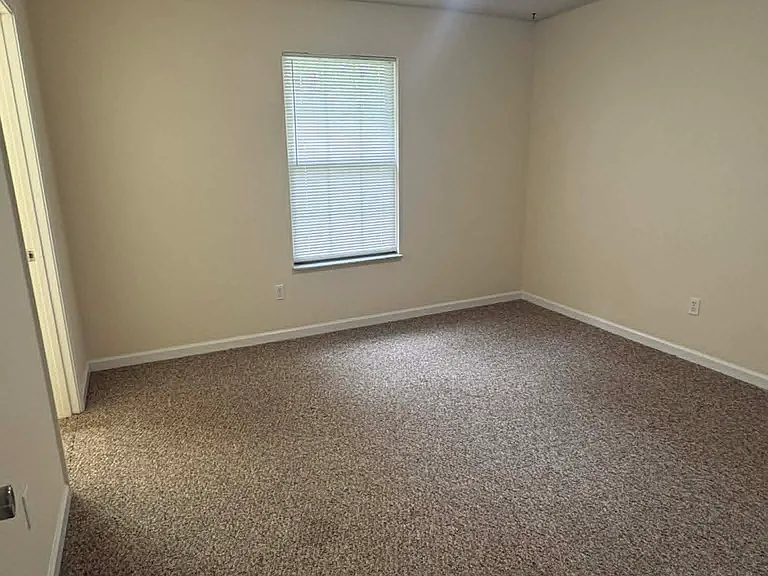 1712 McGregor Ct #D — Photo 10