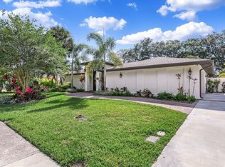 6400 Burning Tree Dr, Seminole, FL 33777