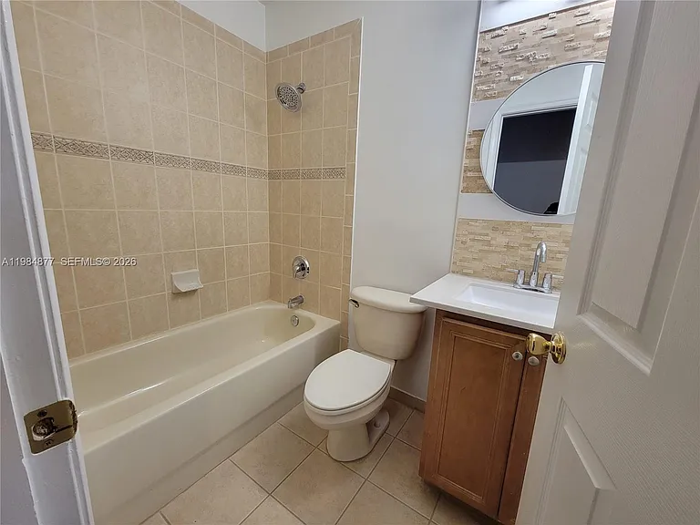 2761 SW 82nd Ave #102 — Photo 13