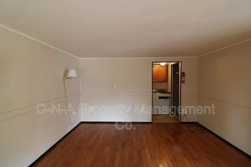 Studio, 1.0 bath, 222 sqft, $750 — Photo 4