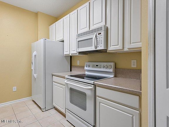 5th image of 7801 Point Meadows Dr Unit 6308