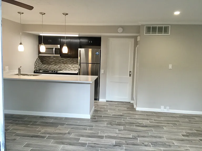 3271 Sul Ross St #12 — Photo 1
