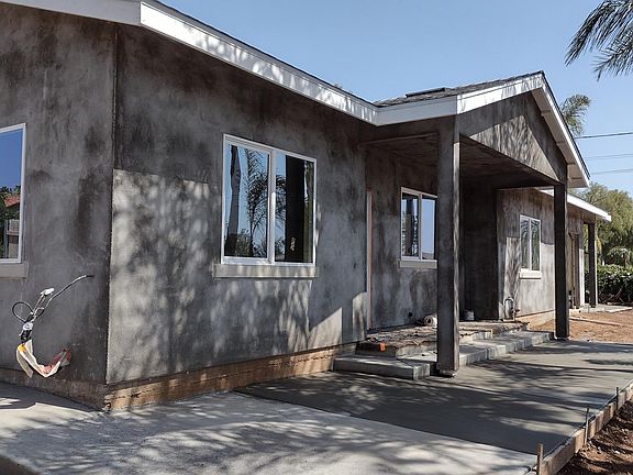 2nd image of 2125 Vista Grande Pl #Adu