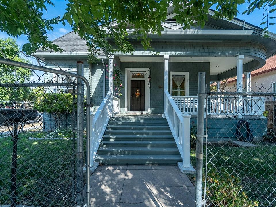 2nd image of 645 W Oak St