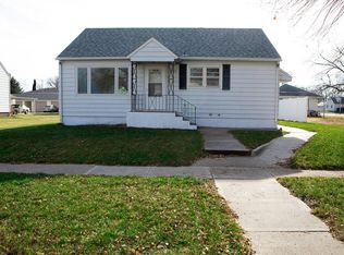 2719 9th St, Columbus, NE 68601