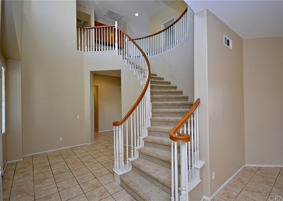 1st image of 31896 Honeysuckle Cir