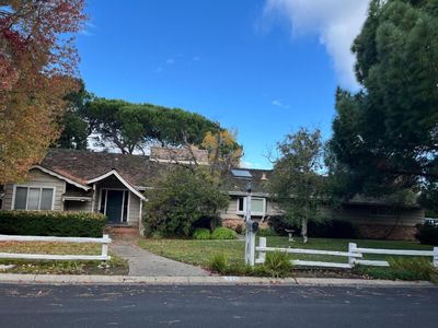 571 Craig Rd, Hillsborough, CA, 94010