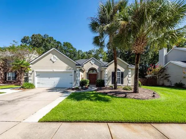 136 Oak Bluff Rd, Summerville, SC 29485