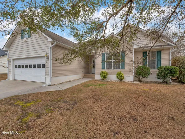 317 Whirlaway Boulevard, Sneads Ferry, NC 28460