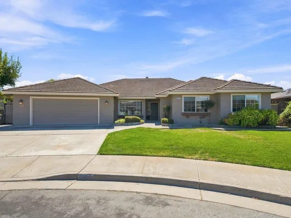 1611 Napa Ct, Hollister, CA 95023