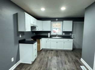 14 Kansas St #B, Morgantown, WV 26501