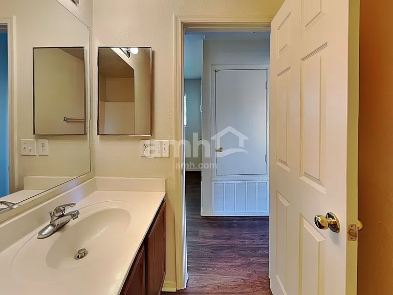 9680 N 82nd Ln — Photo 15