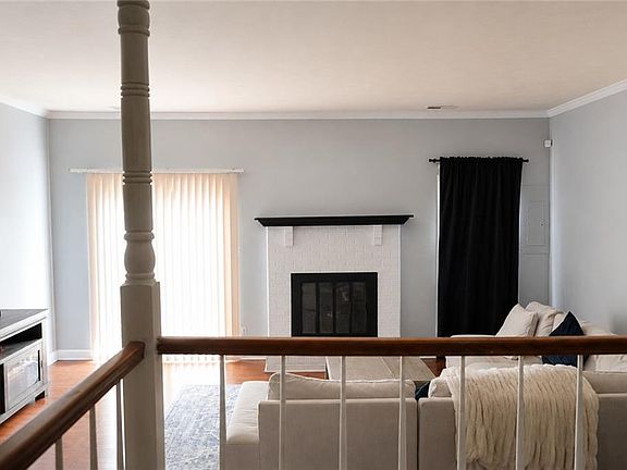 2nd image of 4842 Ledura Rd