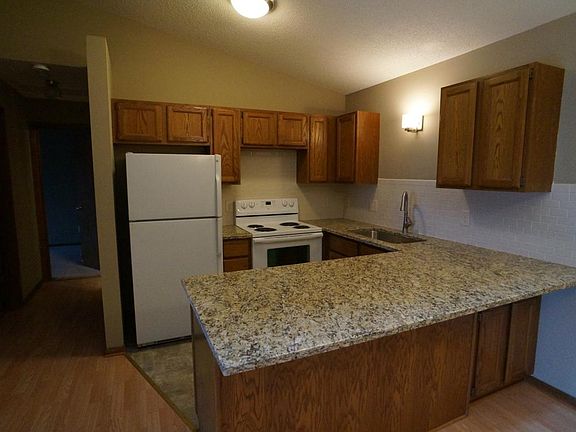 2nd image of 14035 44th Pl N APT 3