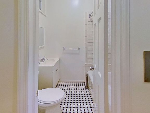 4th image of 450 E 85th St #2N