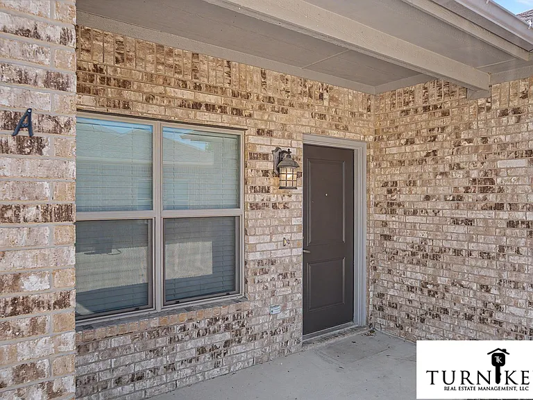 220 Stewart Bend Ct — Photo 25