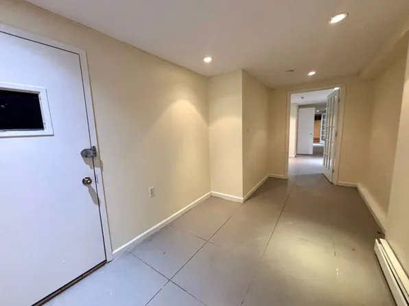 22 Dodworth Street image 10 of 12