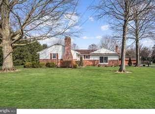 359 Griscom Dr, Mannington, NJ 08079