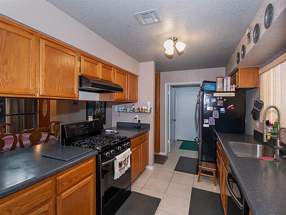 4th image of 2494 S 30th Dr