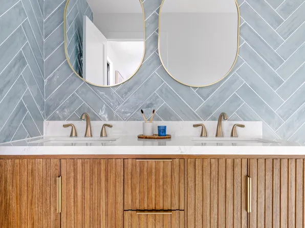 85-15 Wareham Place image 6 of 20