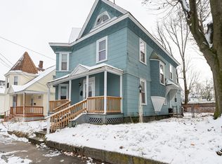 94 D St, Lowell, MA 01851