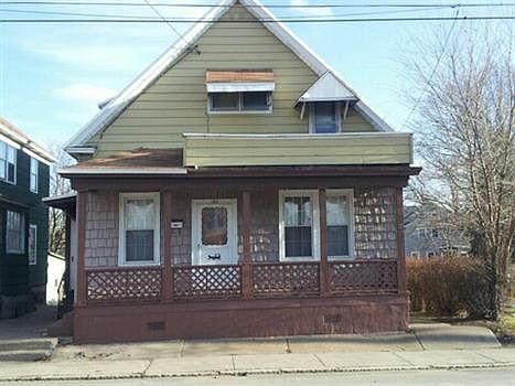 2nd image of 162 Black River Blvd N