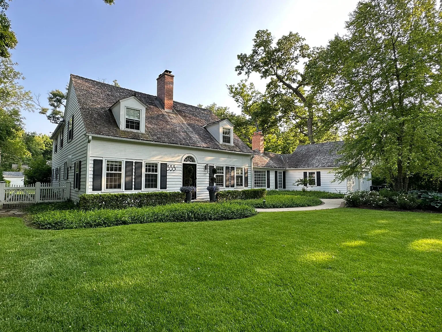 333 Oakdale Ave photo 1