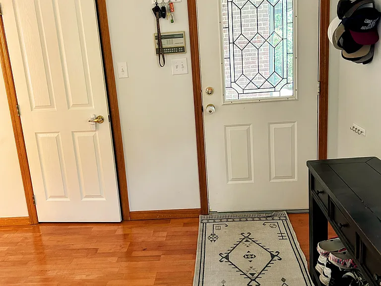 1638 Stone Mansion Dr — Photo 14