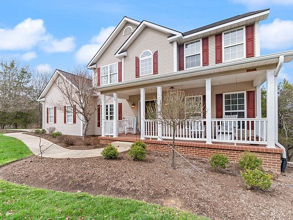 3rd image of 115 Winding View Trl