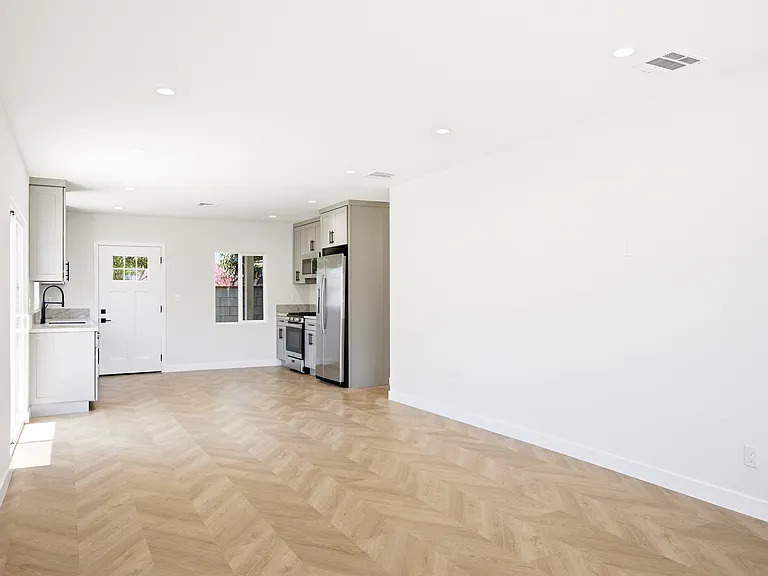 607 Wolfskill St — Photo 8