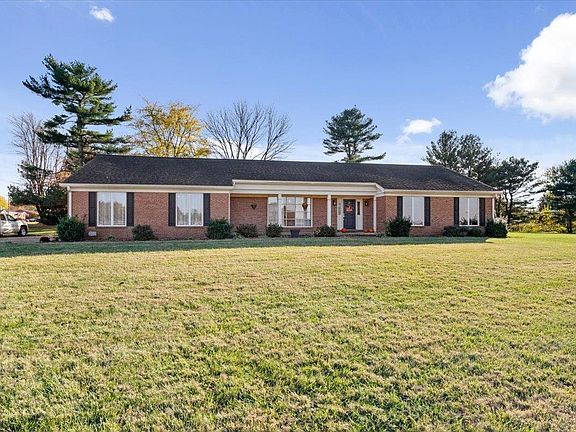 2nd image of 4800 Aubrey Ln