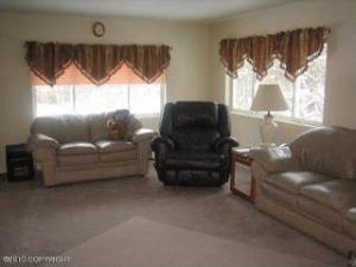4th image of 20049 Tenada Ave
