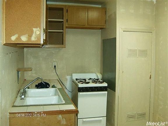 5th image of 4332 42nd St