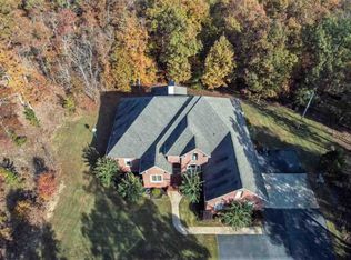6101 Crestwood Ln, Little Rock, AR 72223