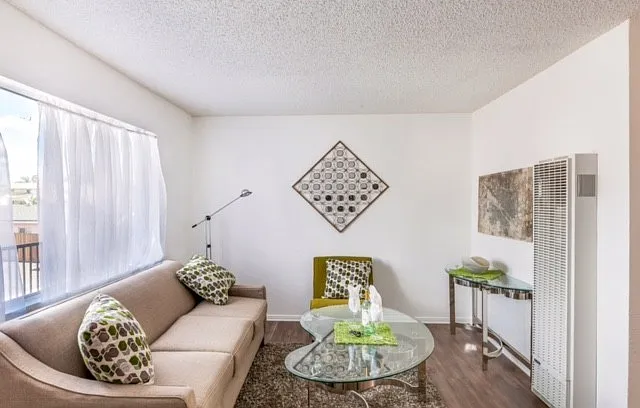 Harbor View Apartments — Photo 3