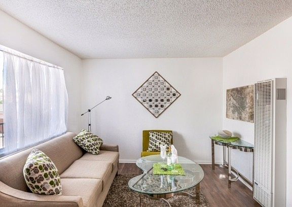 3rd image of 25220-25222 S Normandie Ave #1