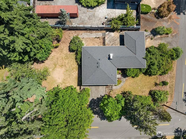 8725 Maple Lane, Edmonds, WA 98026